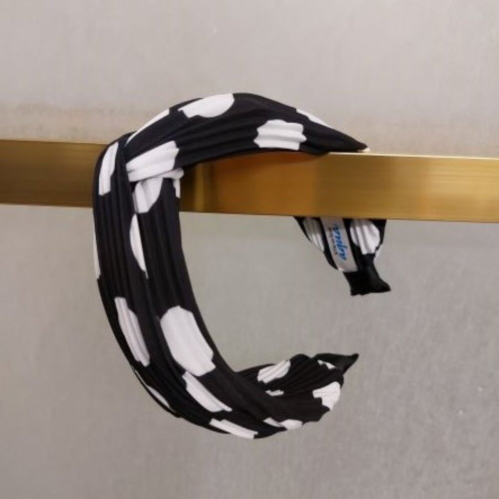 La Vie en Rose  Black and White Knotted Headband